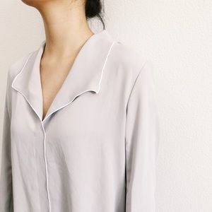 Aritzia Babaton Rena Blouse Small